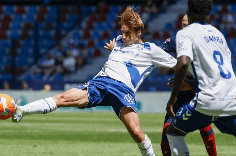 Club-Deportivo-Tenerife-partido-LaLiga-Hypermotion.png