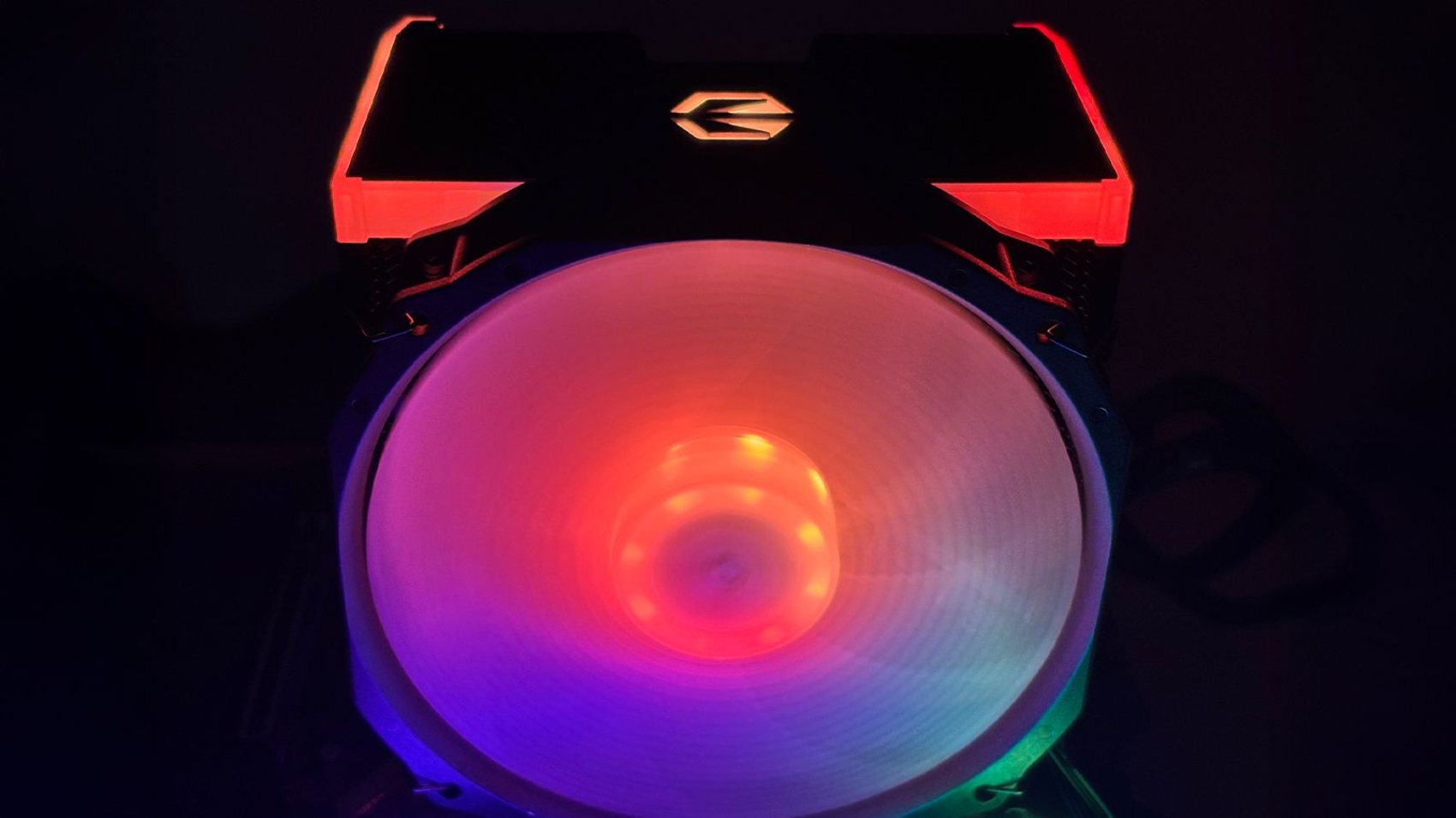 Endorfy Fortis 5 ARGB, review: frescor y silencio para tu PC con un toque de color