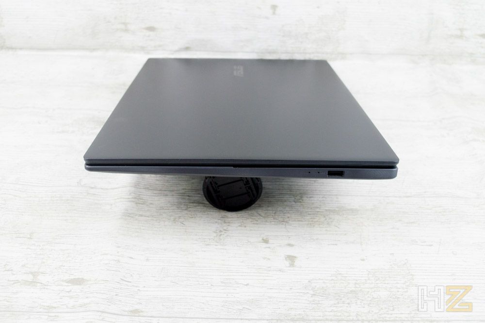 ASUS V16