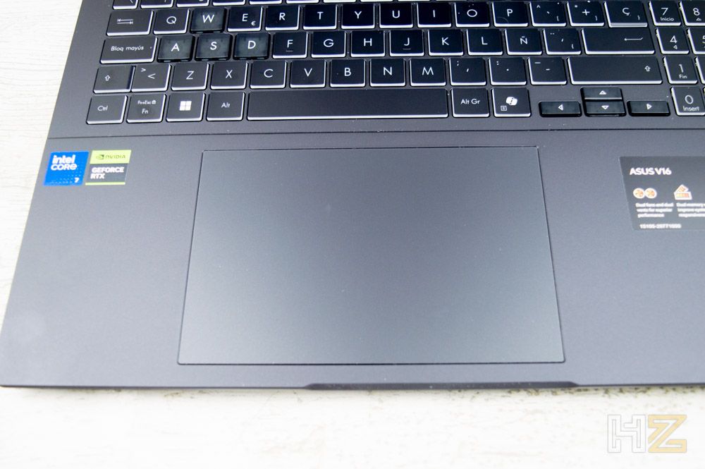ASUS V16