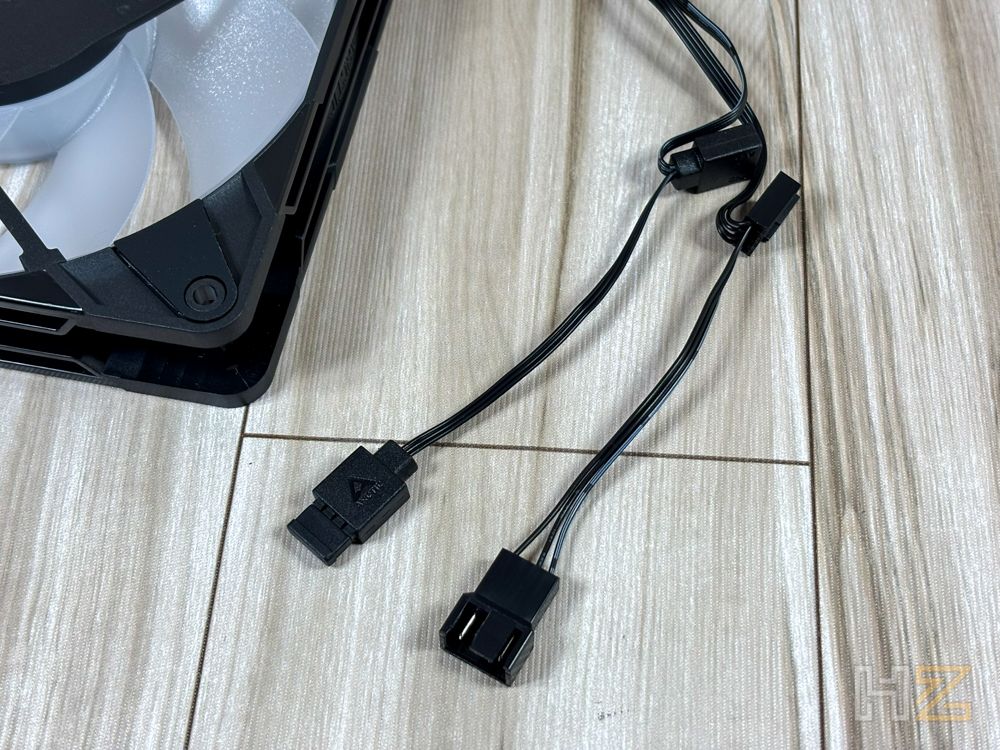 Arctic P14 Pro ARGB-11