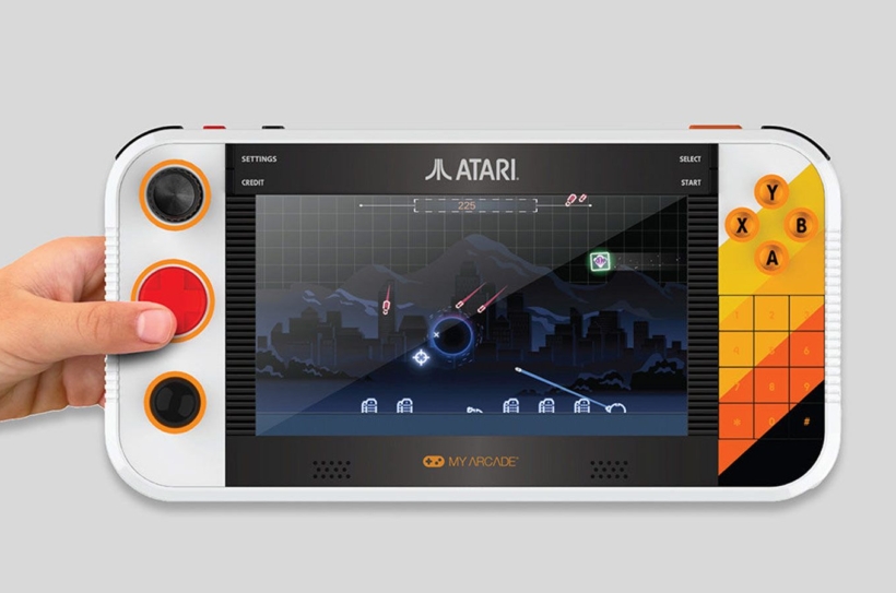 consola-portatil-atari-1.jpg