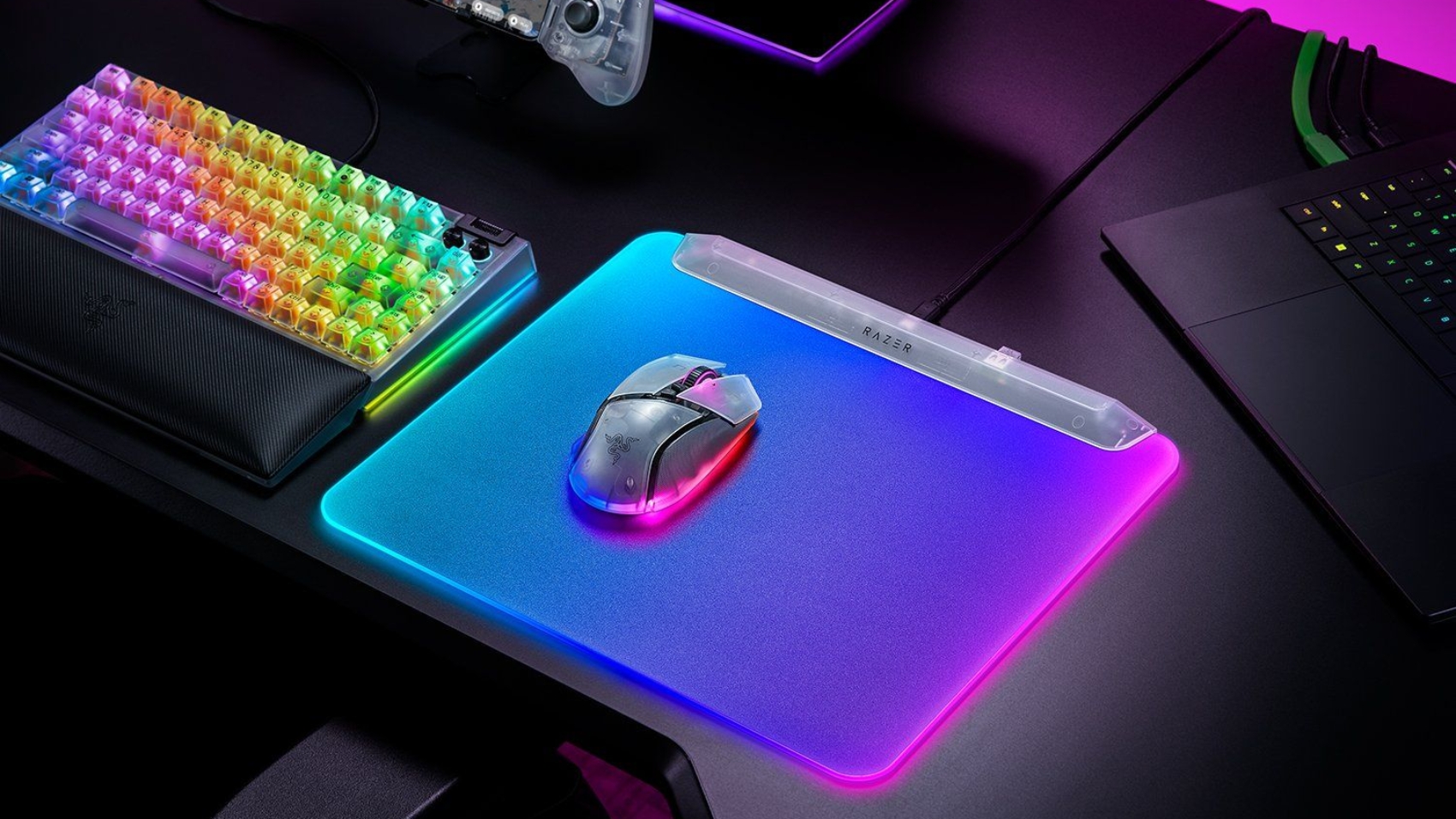 Razer no para, y sus últimos periféricos transparentes lucen impresionantes