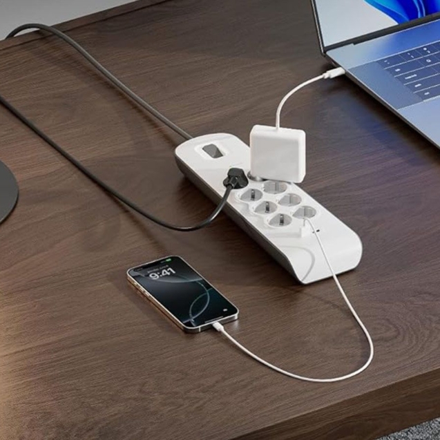 Los puertos USB de las regletas no son tan seguros como piensas