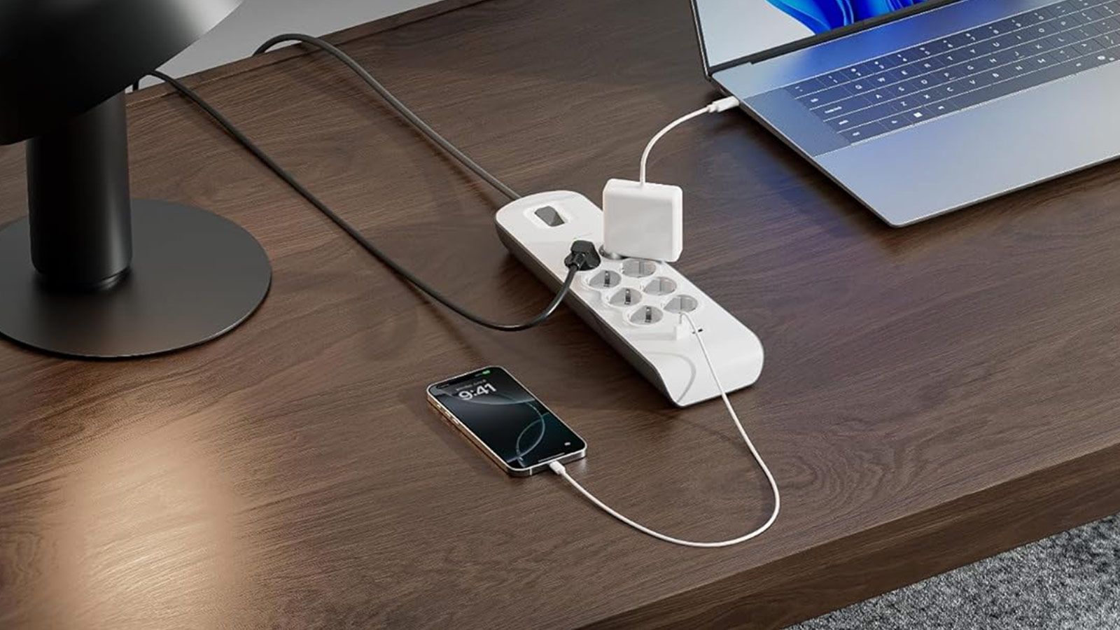 Los puertos USB de las regletas no son tan seguros como piensas