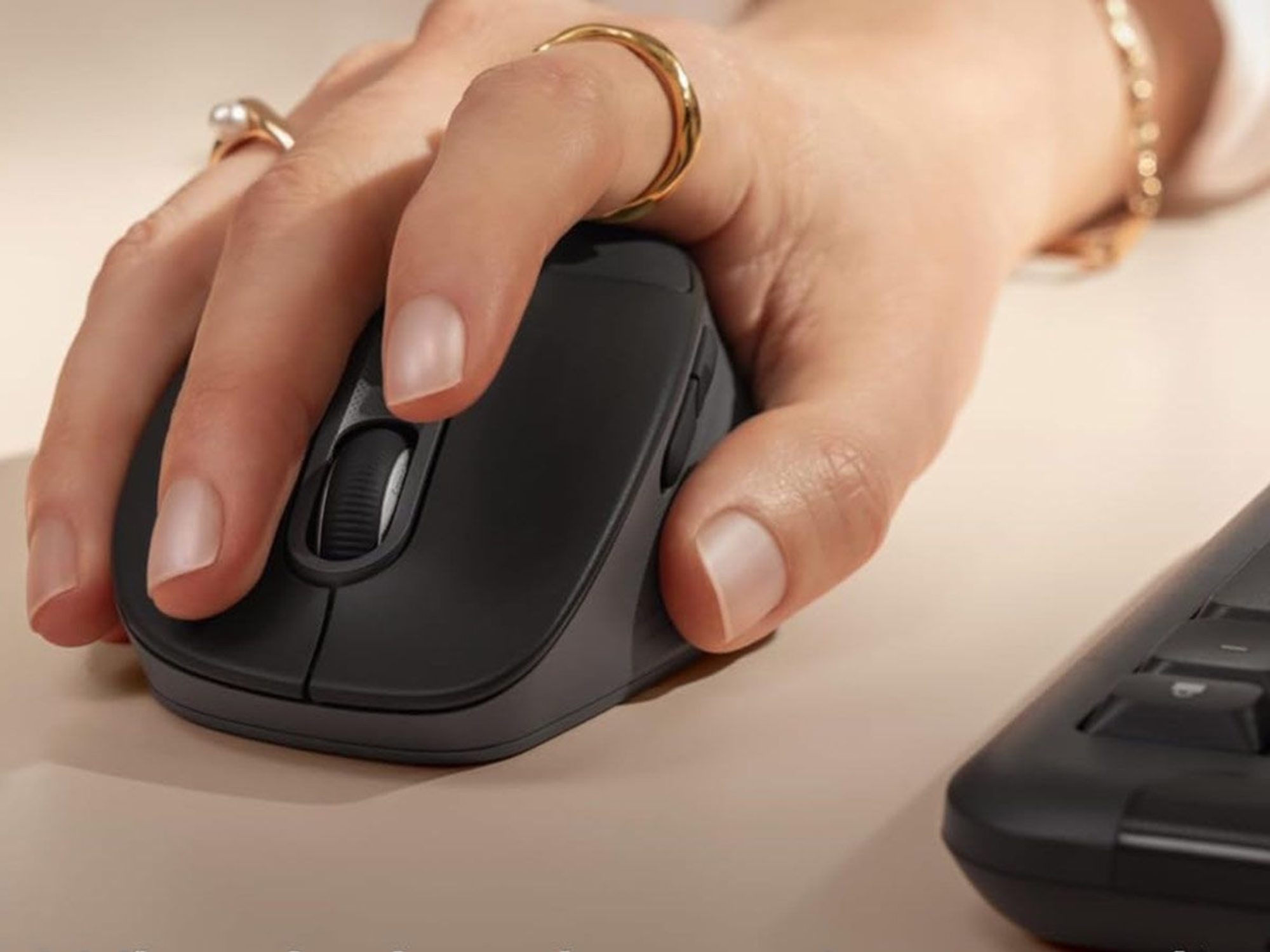 Logitech lanza Signature Comfort Plus, su ratón más cómodo hasta la fecha