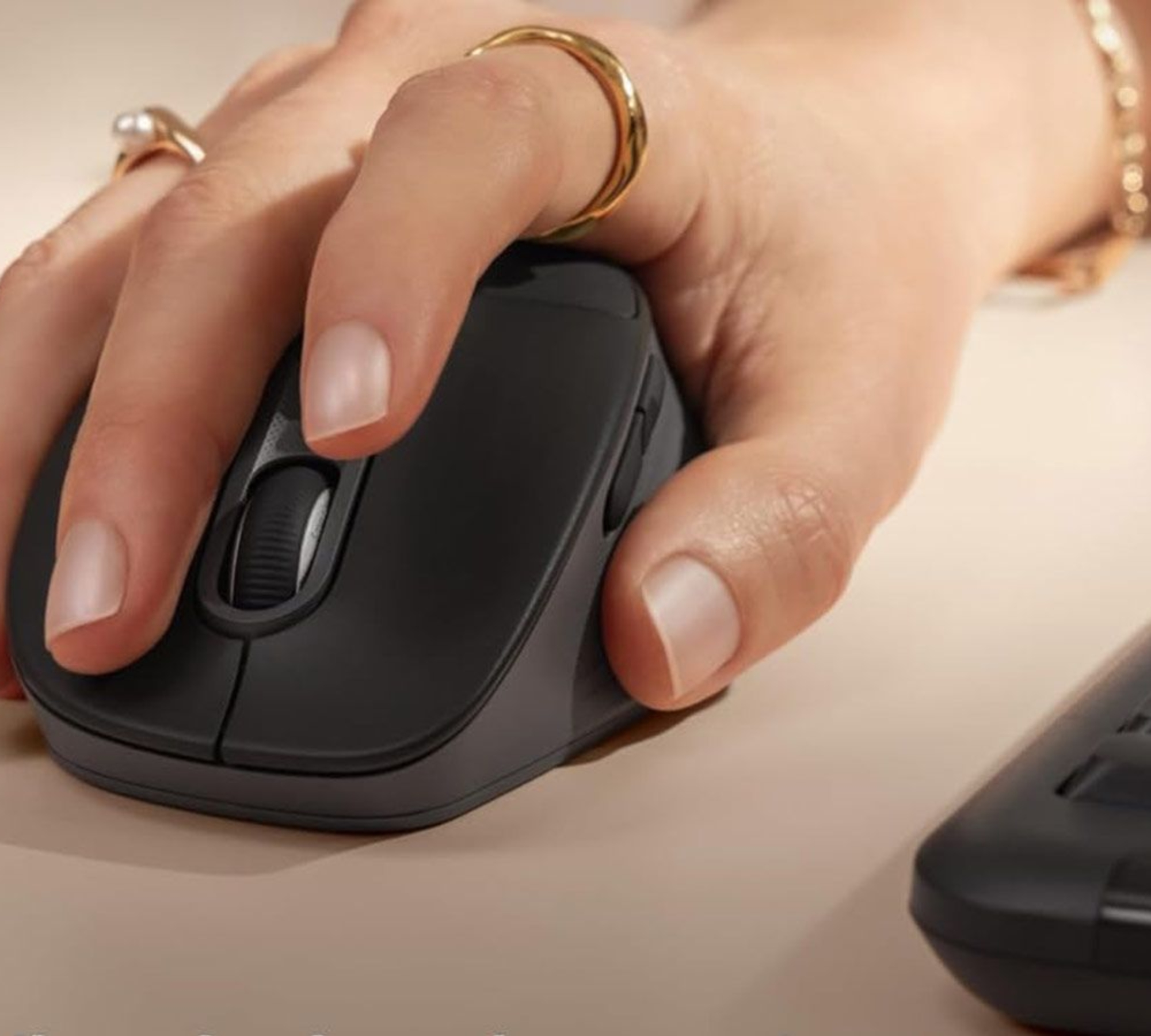 Logitech lanza Signature Comfort Plus, su ratón más cómodo hasta la fecha