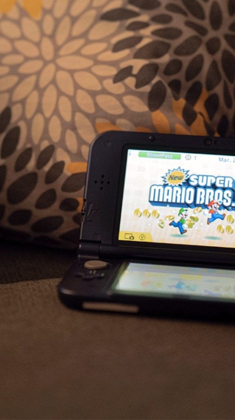 Anbernic apuesta por el diseño de las icónicas Nintendo 2DS y 3DS para sus próximas consolas portátiles