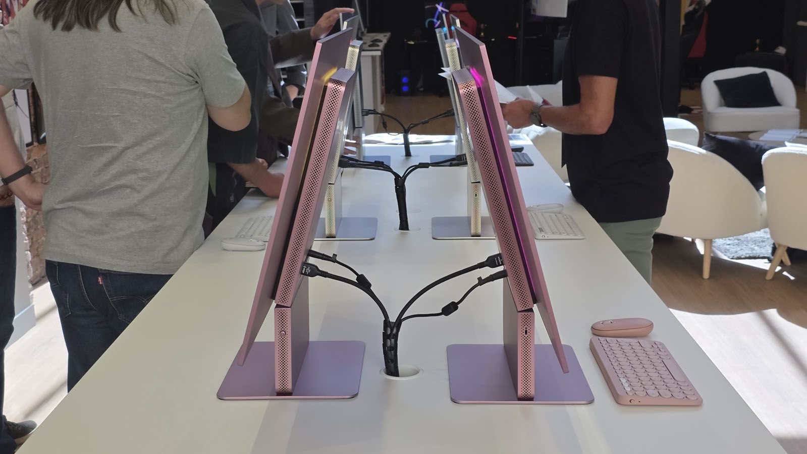 Nuevos monitores gaming TCL 32X3A OLED+ | Foto HardZone