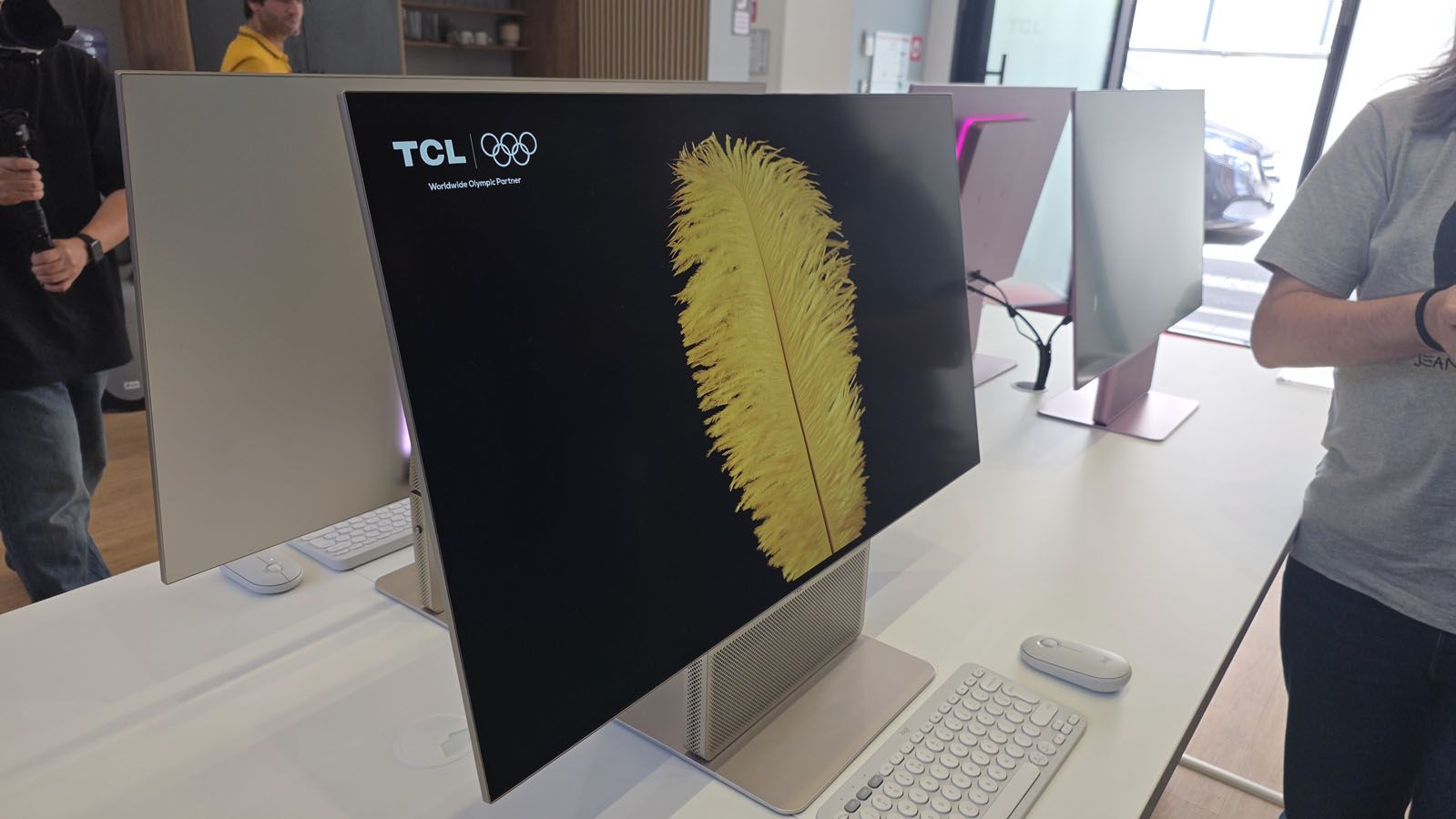 Nuevos monitores gaming TCL 32X3A OLED+ | Foto HardZone