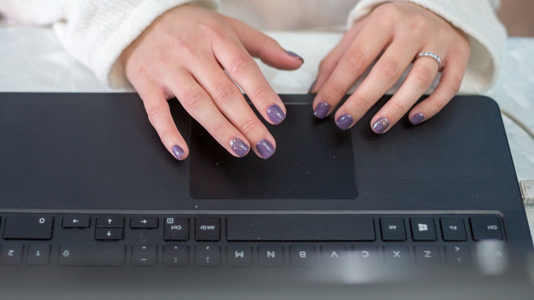 Cómo rescatar tu portátil cuando el touchpad no funciona