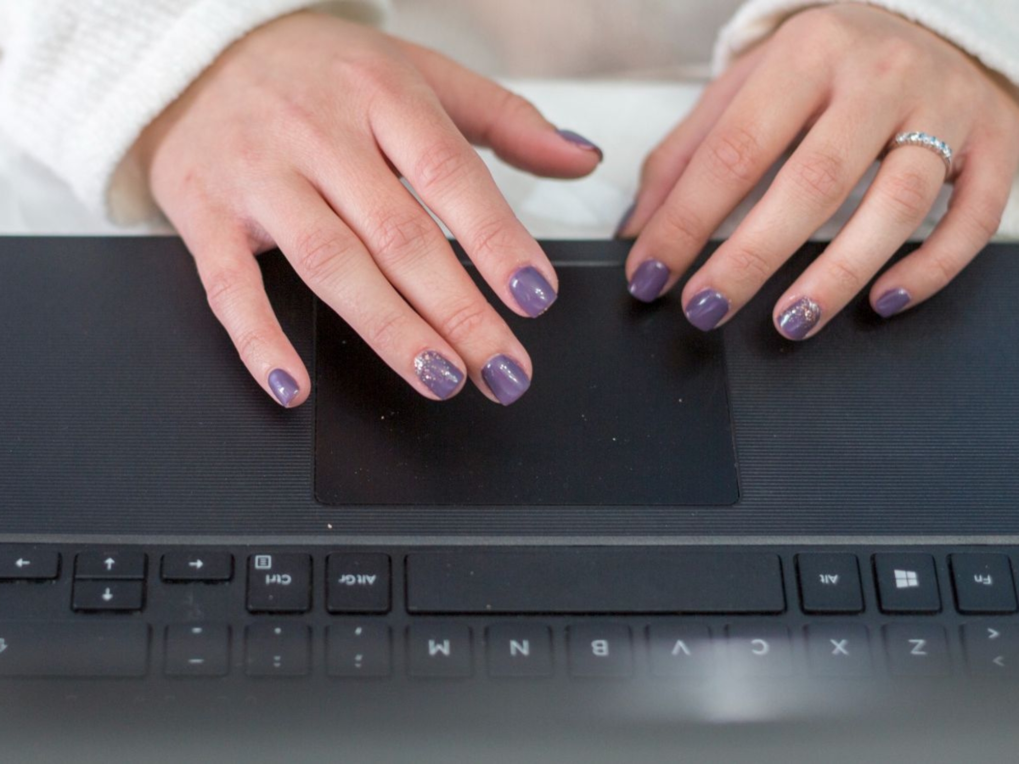 Cómo rescatar tu portátil cuando el touchpad no funciona