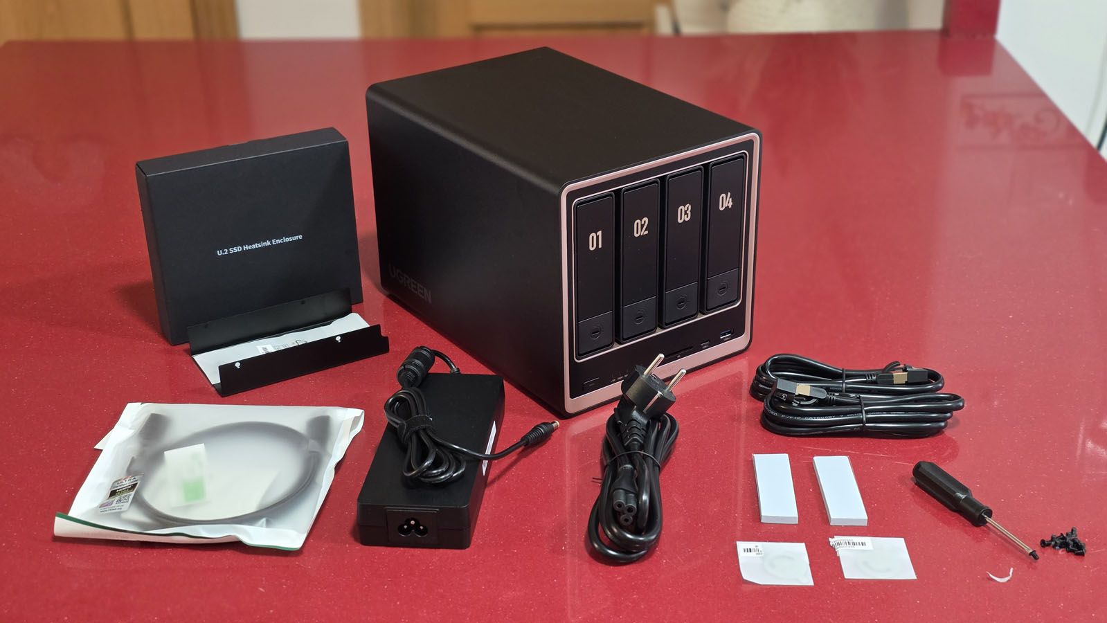 UGREEN DXP4800 GT | Foto HardZone