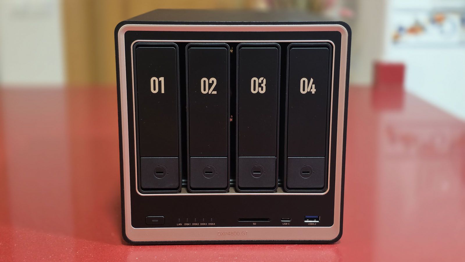 UGREEN DXP4800 GT | Foto HardZone