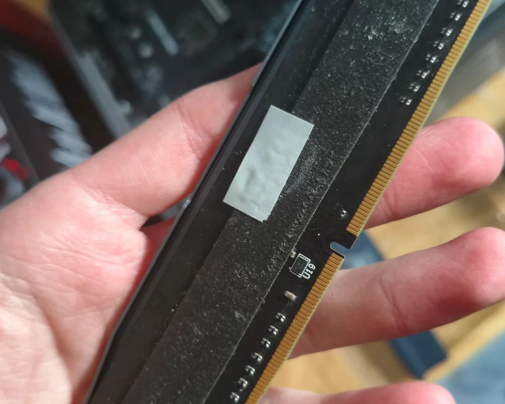 Módulos DDR5 estafa